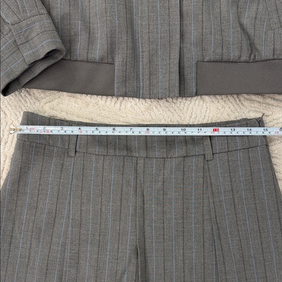 Zara Gray Pinstripe Jacket and Skirt Set - Picture 3 of 16